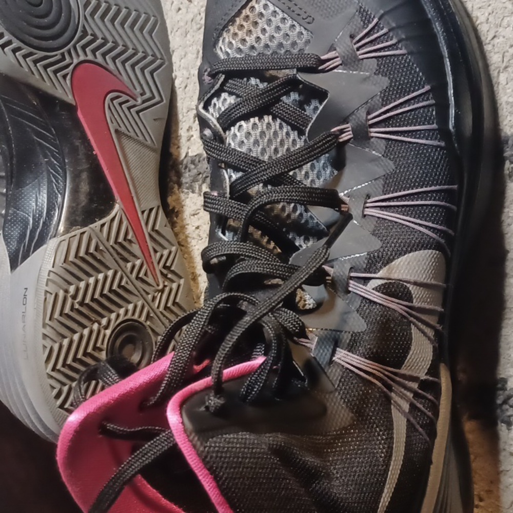 Nike Hyperdunk 2013s in Black and Pink